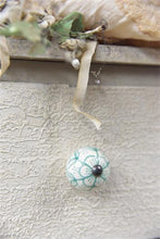 Knob - Ceramic - White/Turquoise
